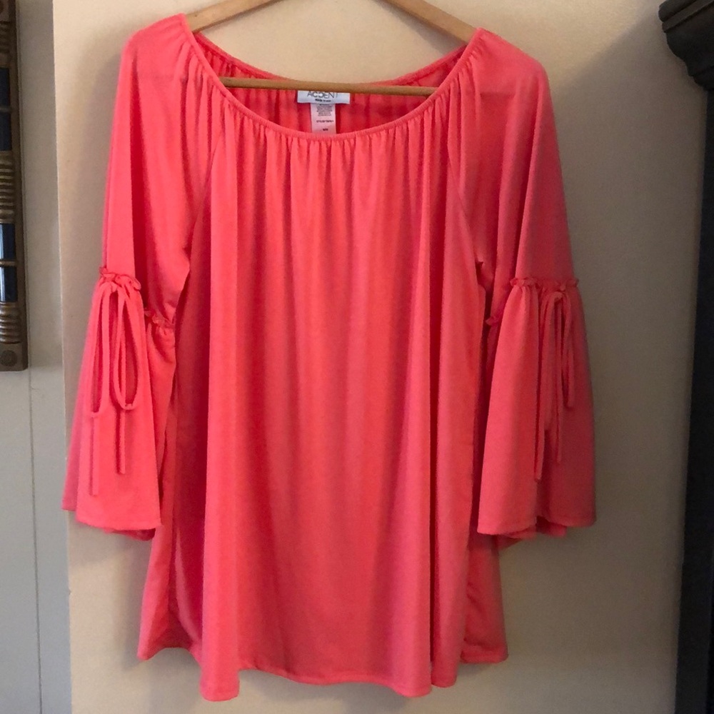 Accent made in USA Blouse
